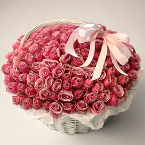 Композиция в корзине из 151 розы Ревиваль в Солнечногорске