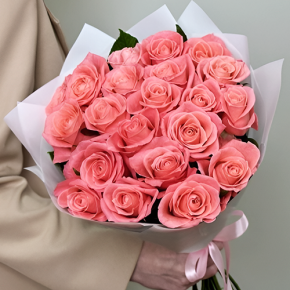 Букет из 21 коралловой розы (60 см) в Солнечногорске