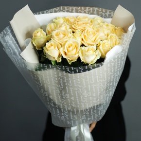 Букет из 19 роз Аваланж (70 см) в Солнечногорске