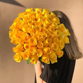Букет "Ярче солнца" из 55 лимонных роз (50 см) в Солнечногорске