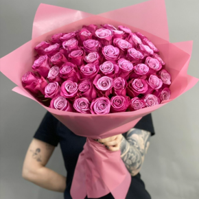 Букет из 51 розы Космик (60 см) в Солнечногорске