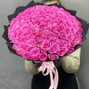 Букет 101 розовой розы Кения (40 см) в Солнечногорске