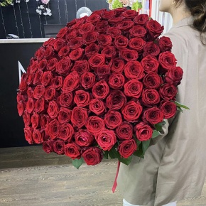 Букет 101 красная роза (70 см) в Солнечногорске
