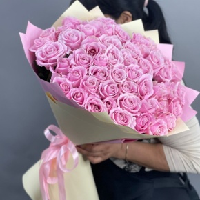 Букет из 51 пастельной розы Аваланж (60 см) в Солнечногорске