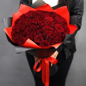 Букет из 51 красной розы (50 см) в Солнечногорске