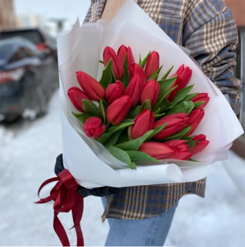 Букет красных тюльпанов в Солнечногорске